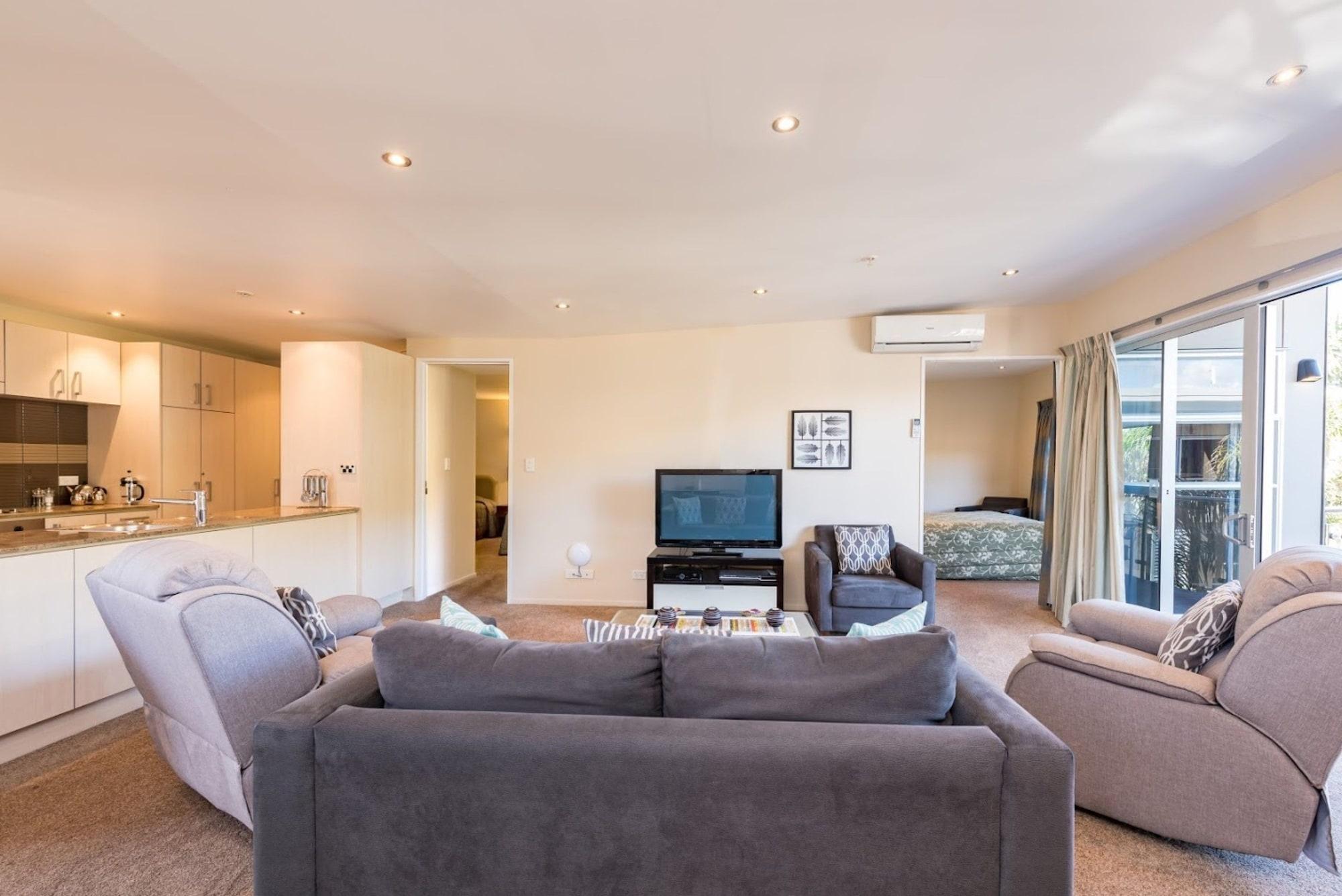 Edgewater Palms Apartments Paihia Eksteriør billede